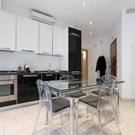 Piramide - Charme Apartment-2
